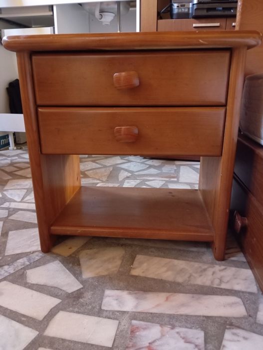 Cama de casal em pinho