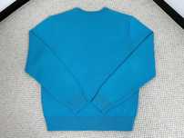 Nowy modny sweter