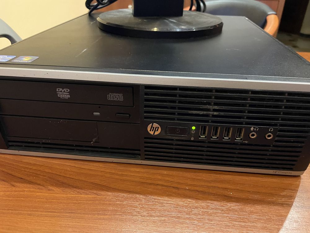 Komputer HP Compaq 8200 I7-2600 CPU 3,4GHz. 4,00RAM  Dysk 250Gb