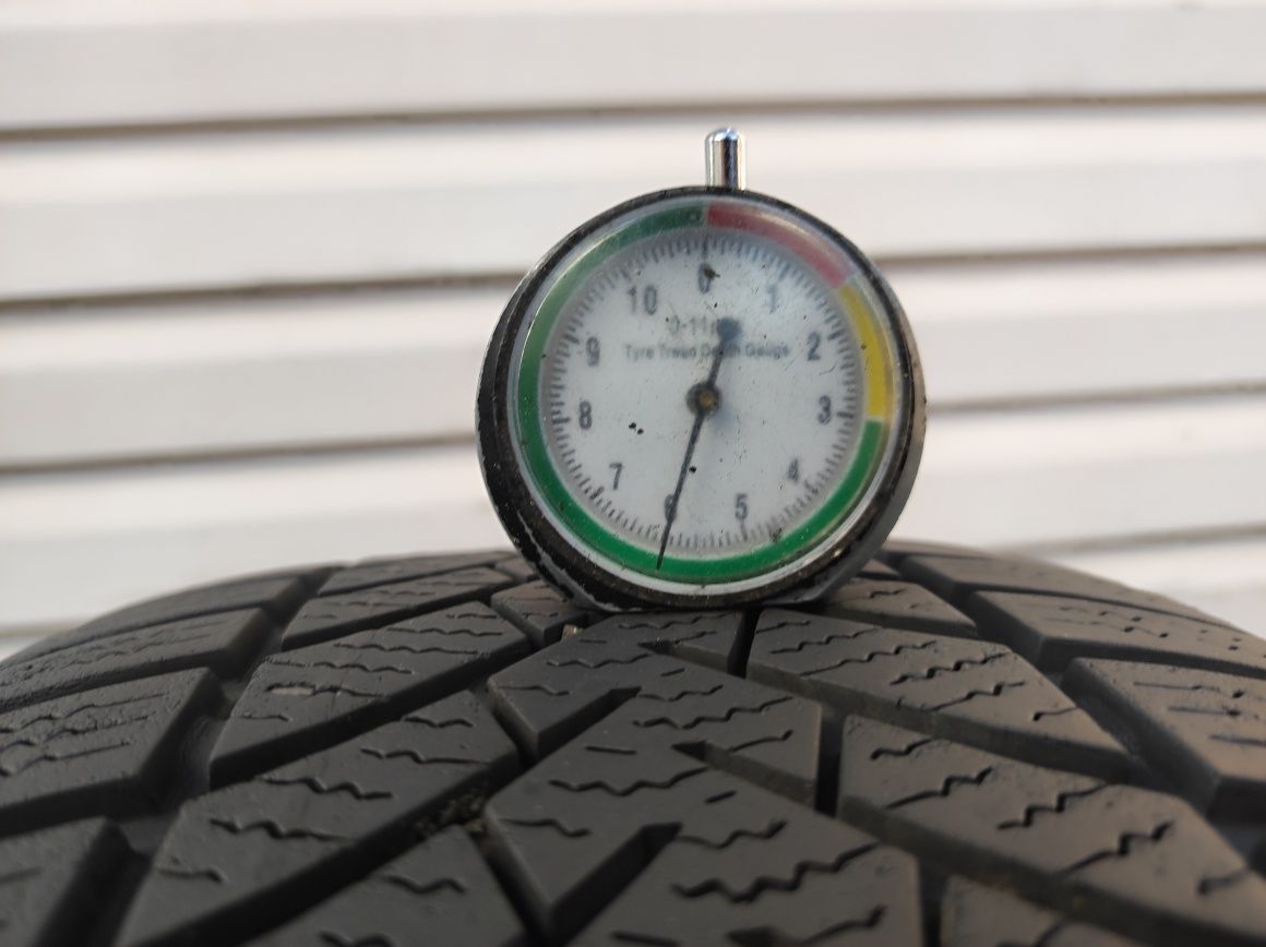 205.55.16 jedna opona Semperit Speed Grip-3