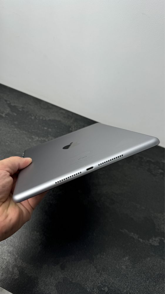 iPad 6 32GB Space Gray WiFi+LTE