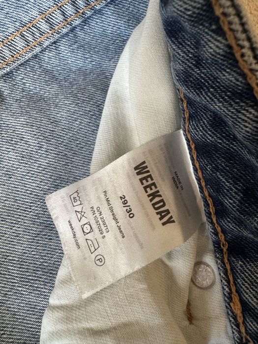 Weekday прямые ждинсы
