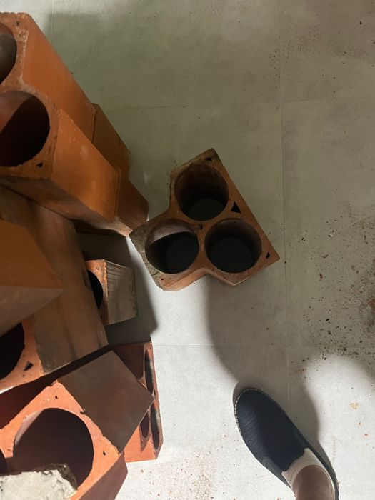 Garrafeiras em tijolo duplo