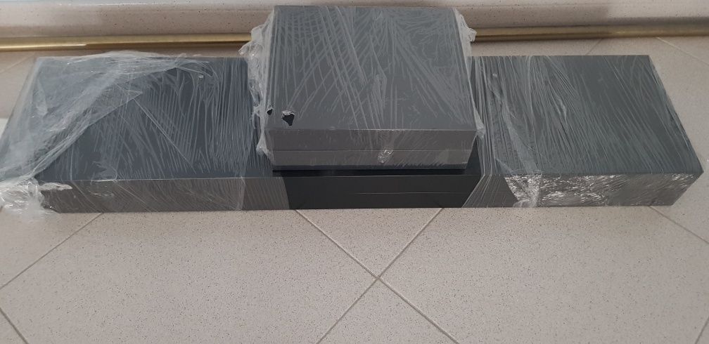 4 Estantes Ikea cor Wegue