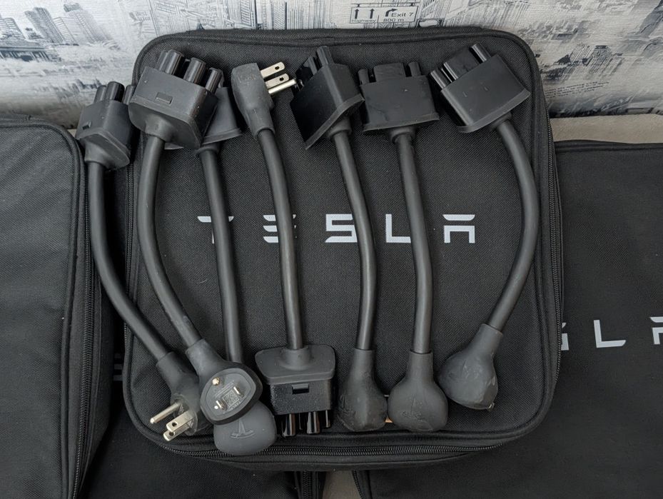 Хвіст перехідник Tesla Gen 2 Mobile Connector 12А  США вилка