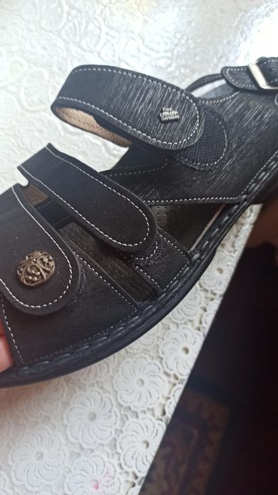 Босоножки, кожаные, новые.
