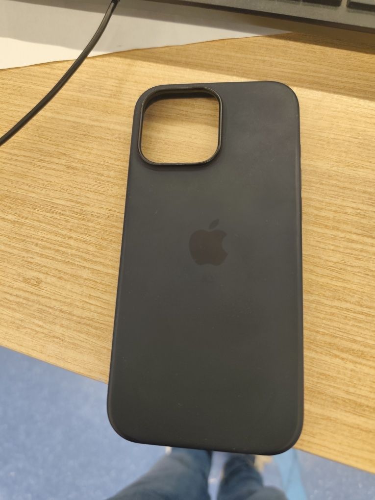 Capa iPhone 16 pro max