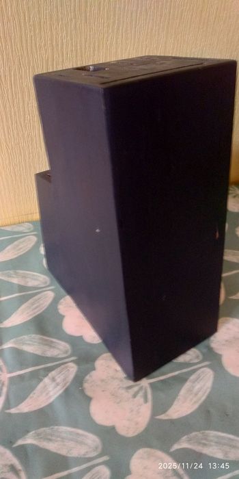 Підставка під ножі дерев'яна