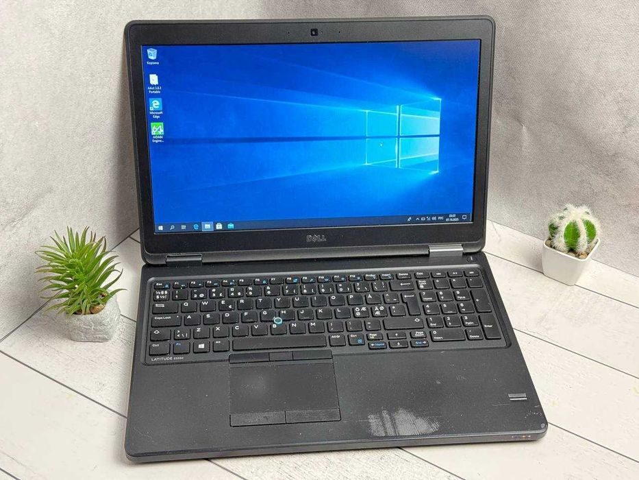 Dell 5550 i3-5010 8ram ssd 120 15.6