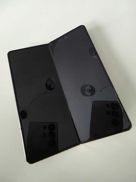 Samsung Z Fold 4 rozkladany