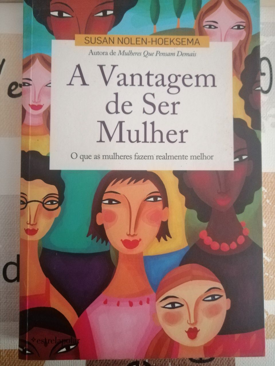 Três livros pelo preço de um