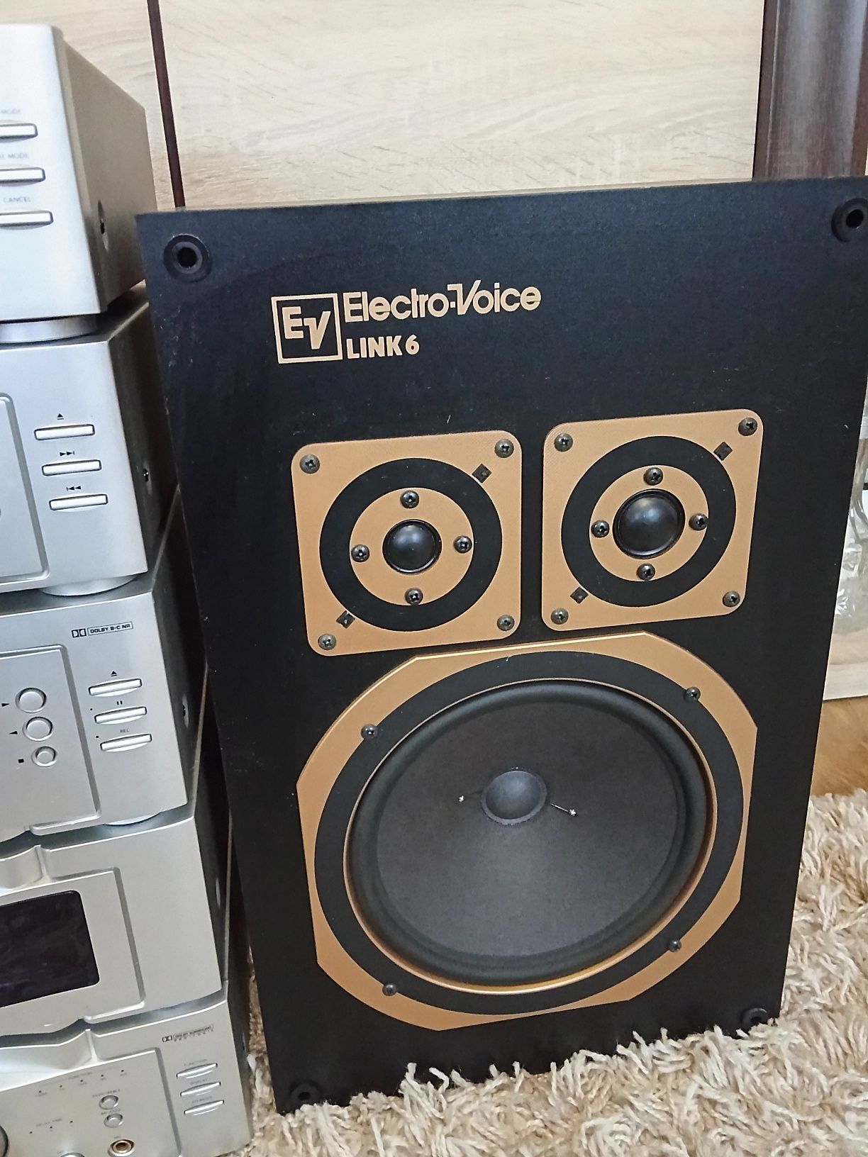 Wieża Universum/Monitory ElektroVoice