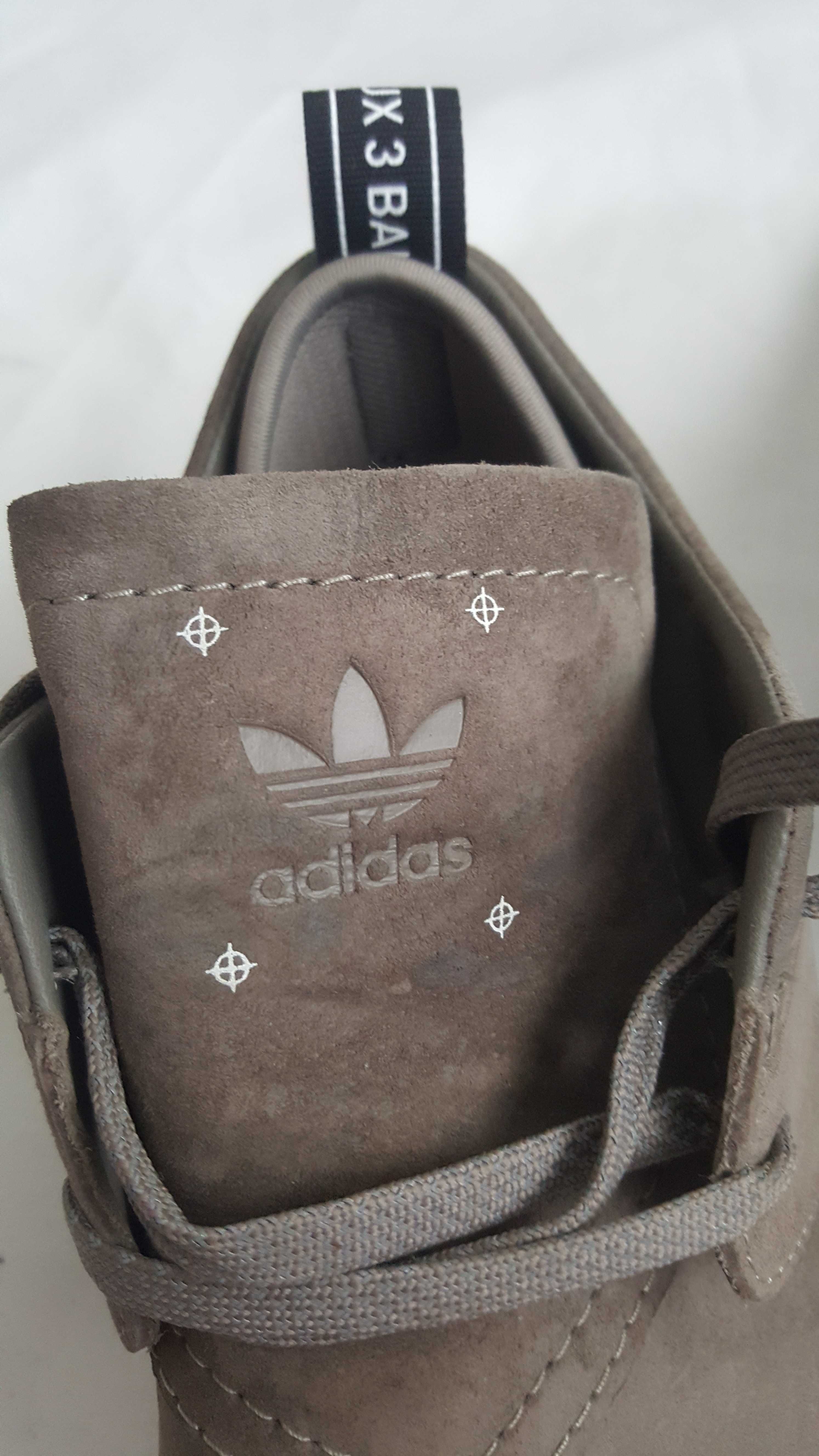 Adidas NMD Sneaker Leather Special Edition
43 1/3
