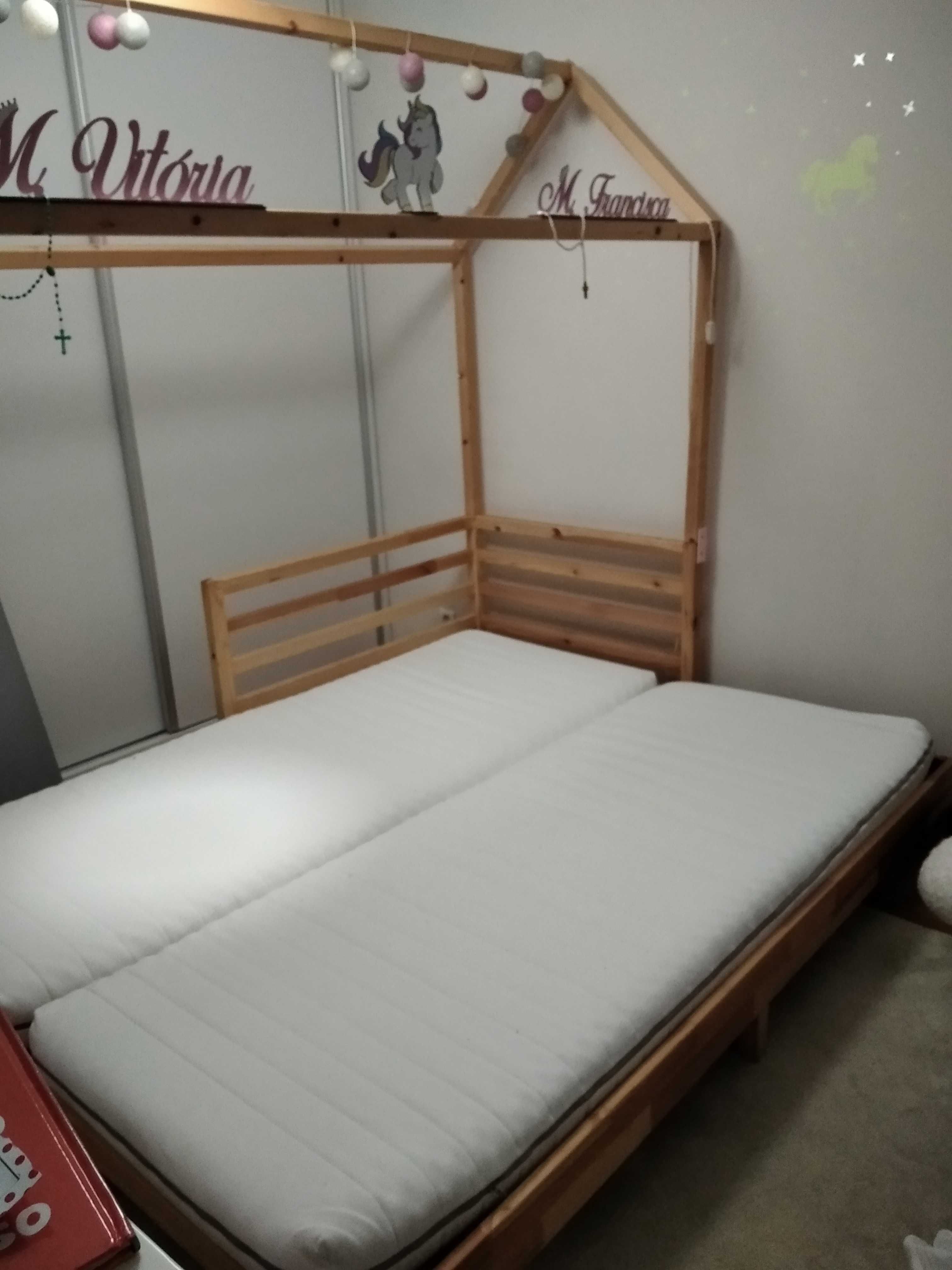 Cama casinha de criança