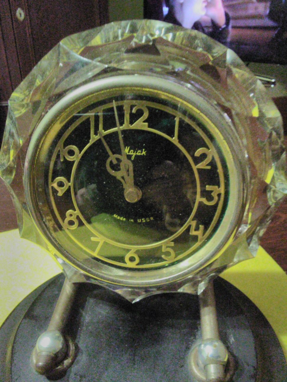 Недорого!Настільний годинник Маяк, СССР, робочий,кришталь, стан чудови