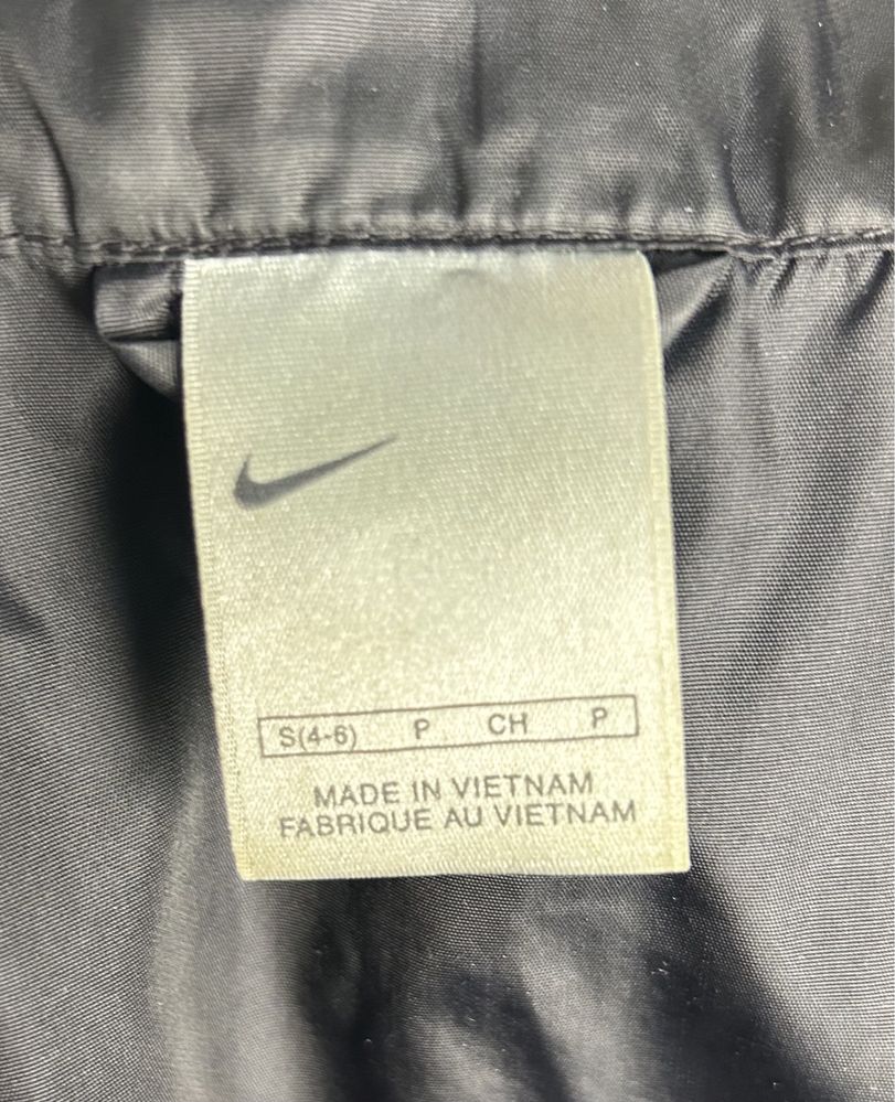 Нейлонова Безрукавка , жилетка Nike Vintage оригінал