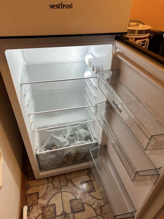 Холодильник VestFrost