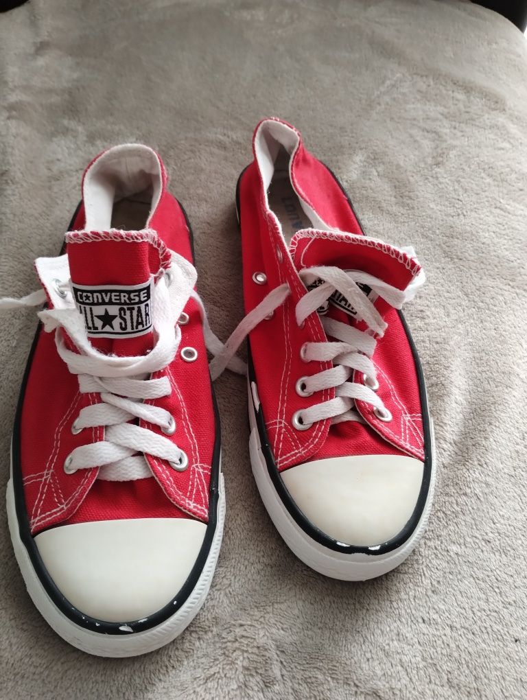 Trampki Converse czerwone