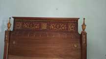 Cama de estilo D. Maria solteiro + duas mesas de cabeceira , nova com