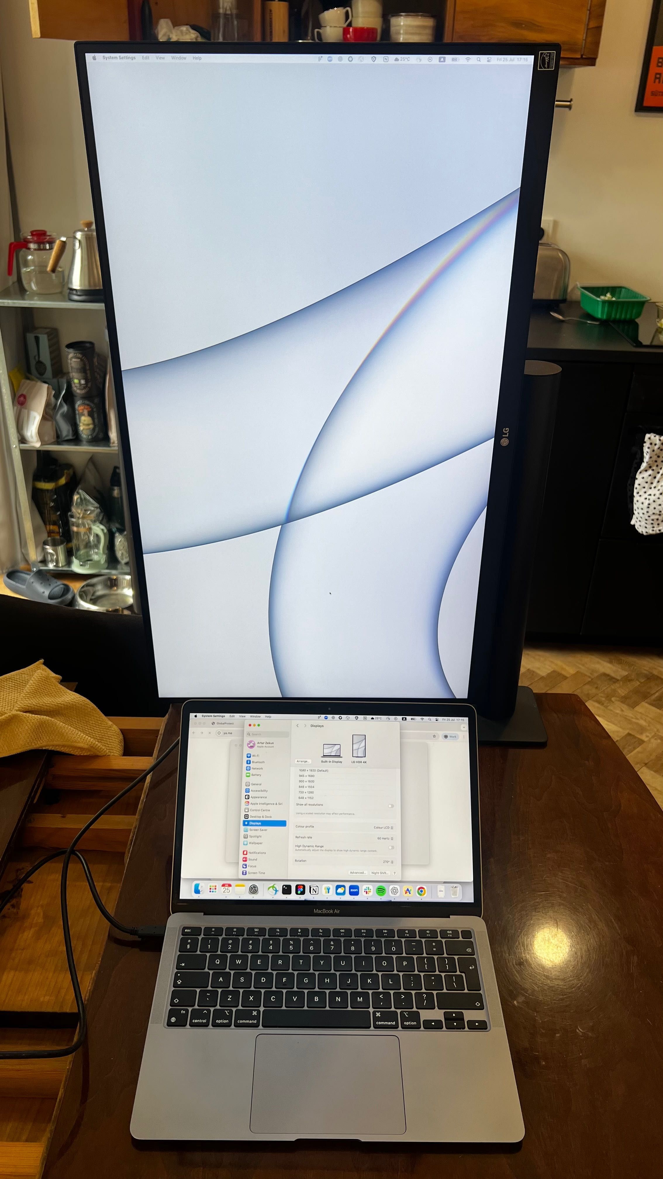 Monitor LG UltraFine Ergo 27UN880P-B 27” 4K IPS HDR – z pudełkiem
