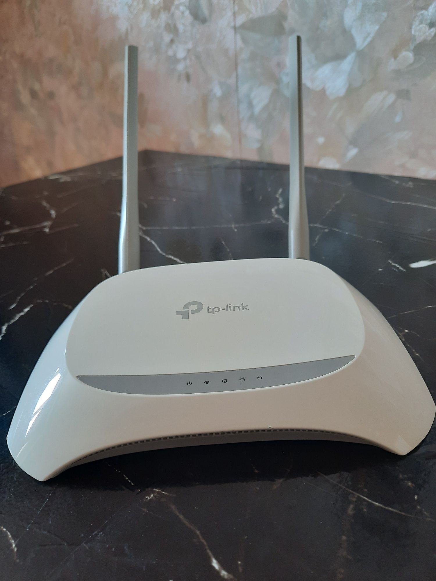 Маршрутизатор TP-LINK TL-WR840N WiFi4 / N300 / 100 Мбит/с