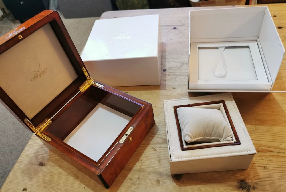 Продам коробку от часов Breguet с документами