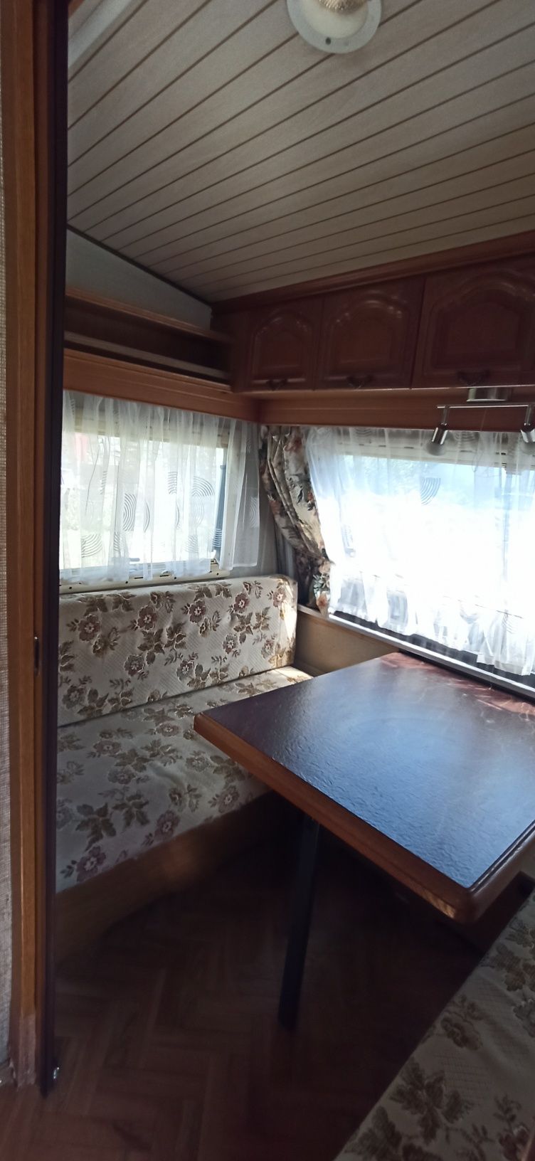 кемпер, автодом, житловий причіп.