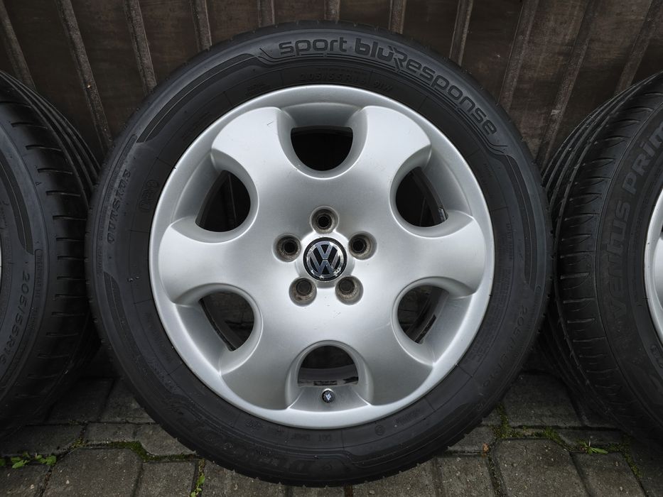 Felgi z oponami 205/55R16 VW New Beetle 5x100 Golf 4 Bora Audi A3 Leon
