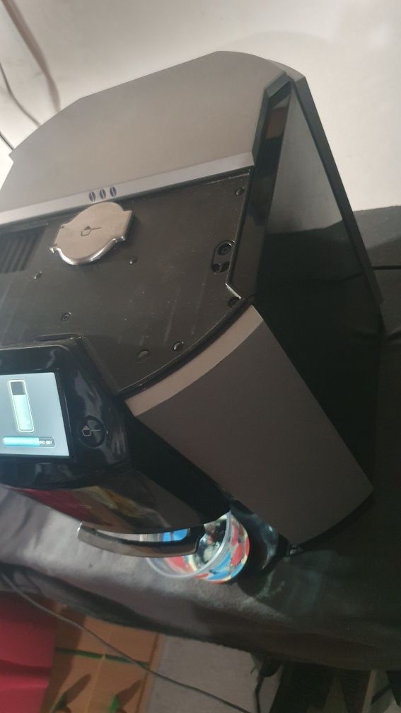 Ekspres ciśnieniowy do kawy Krups EA9010