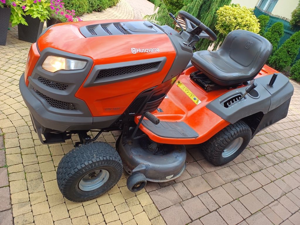 Kosiarka Traktorek Husqvarna 16 kM Kawasaki V-Twin pompą oleju hydro