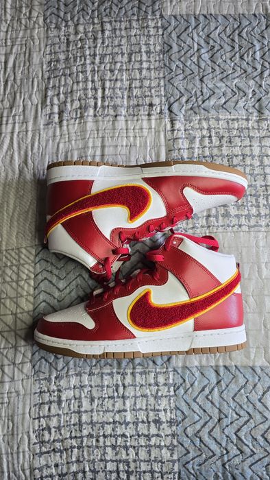 Nike dunk university red