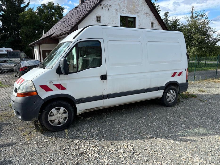 Renault Master L2H2 2.5 100 km