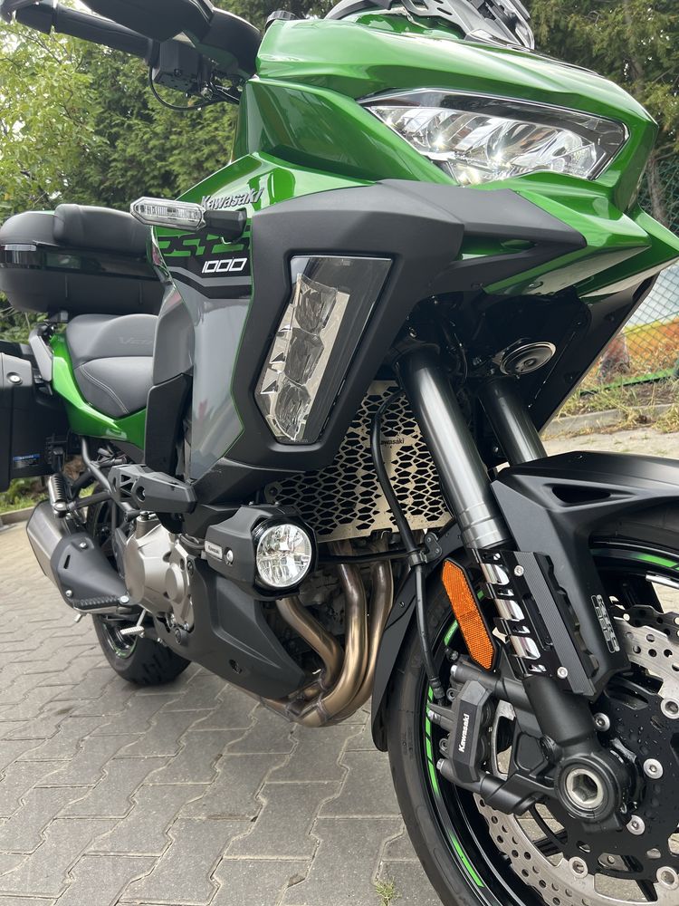 Sprzedam Kawasaki Versys 1000 SE GT Przebieg 11 000 km