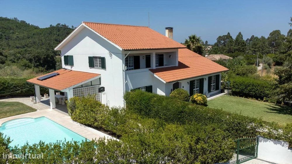 Moradia de Luxo com Piscina e Jardins – Centro de Portugal