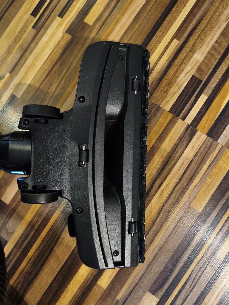 Odkurzacz bezworkowy z filtrem wodnym Gorenje VCEB01GAWWF 800W HEPA 3L