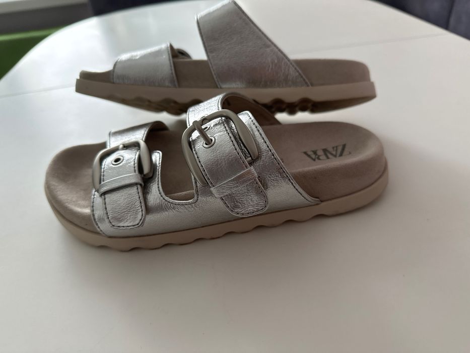 Срібні шльопанці Zara, р. 37 (устілка 24 см) – майже нові!