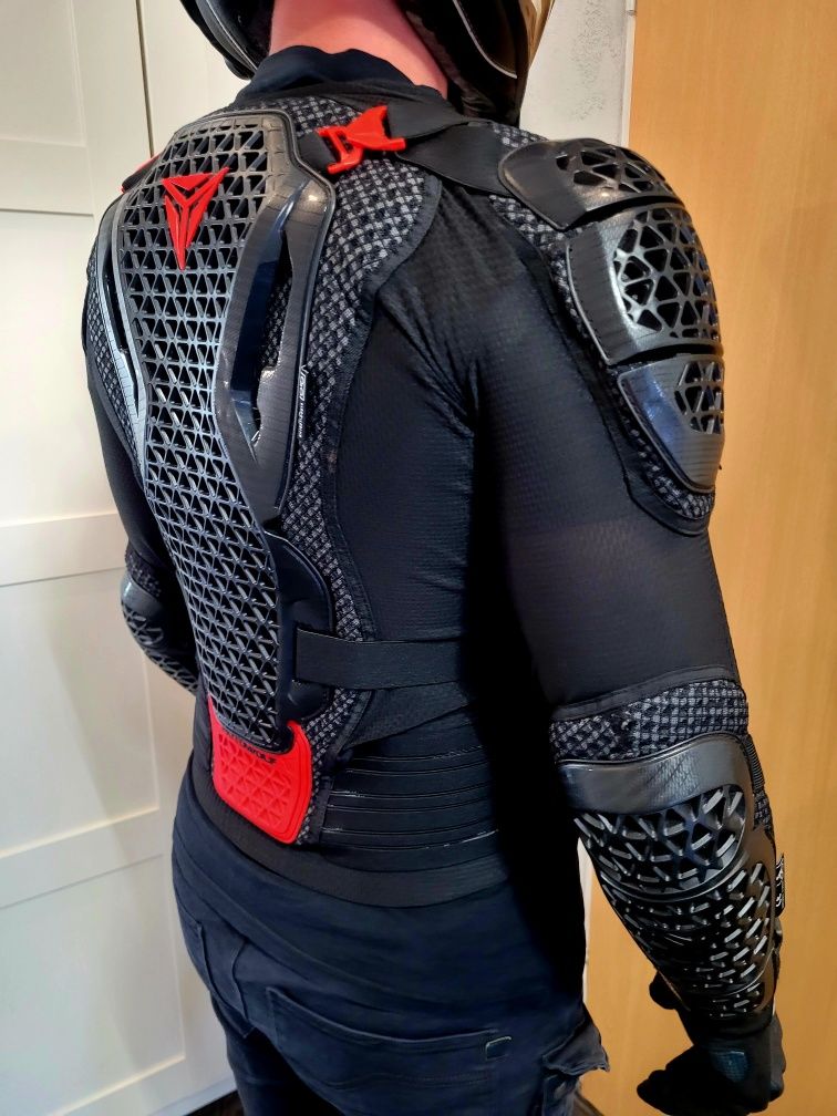 Zbroja motocyklowa buzzer bionic L/XL ochraniacze + rękawice GRATIS