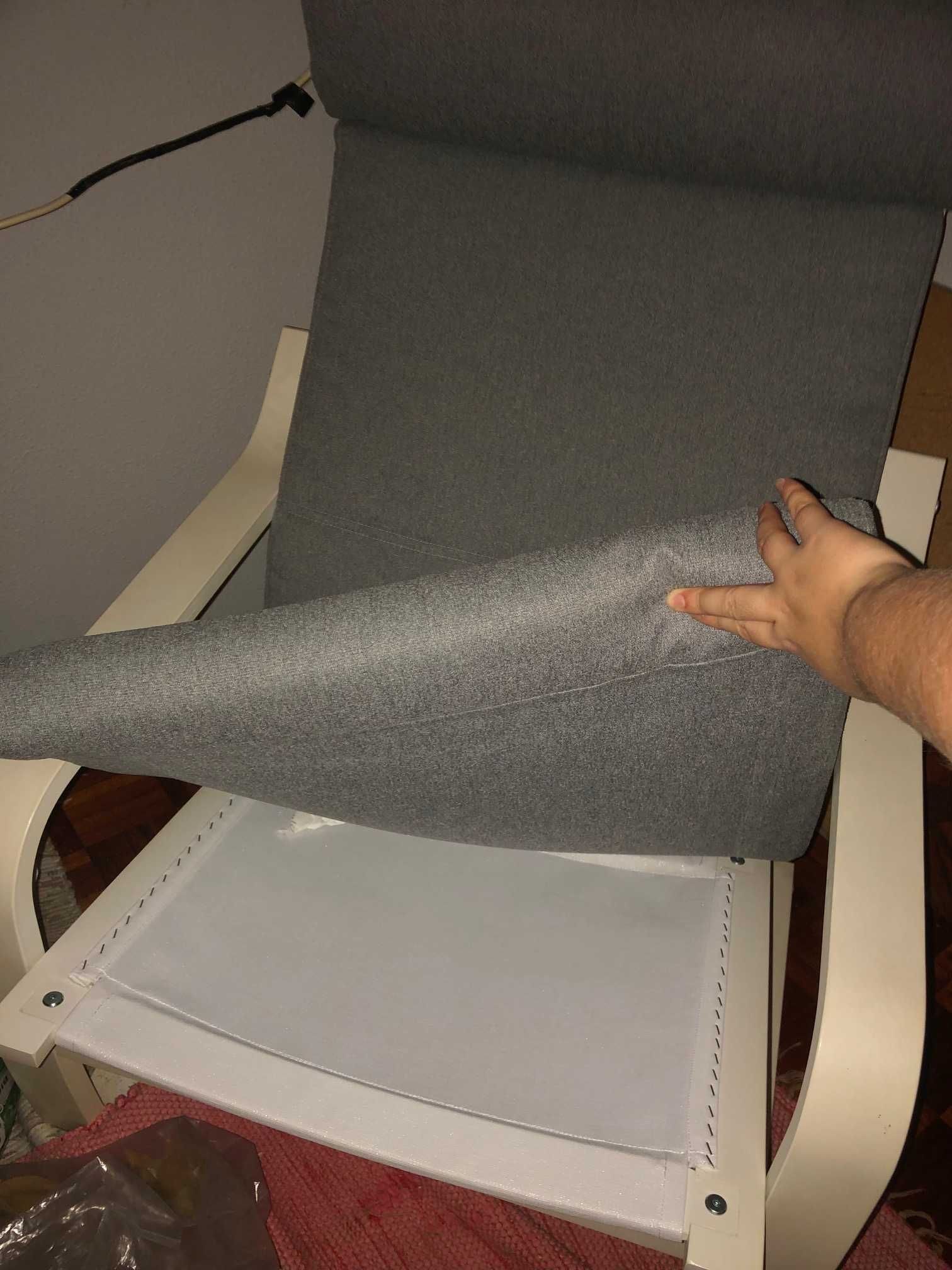 Cadeirão IKEA, modelo APPLARO madeira maleável, confortável e moderno