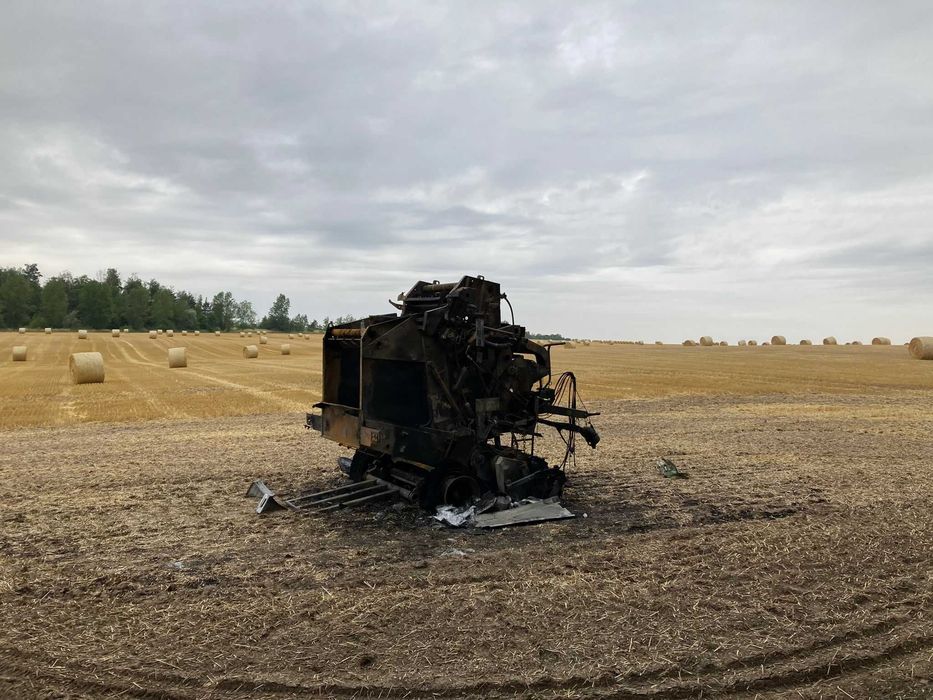 Claas Variant spalona na części
