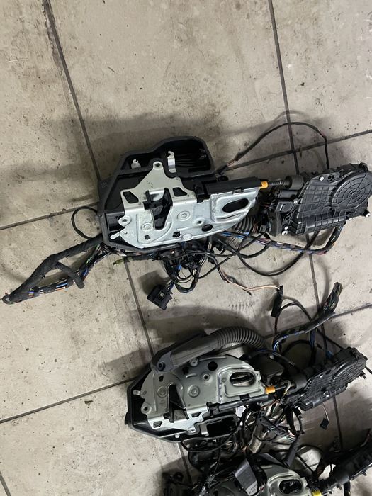 Бмв е70 е71 замок дверей дотяшка