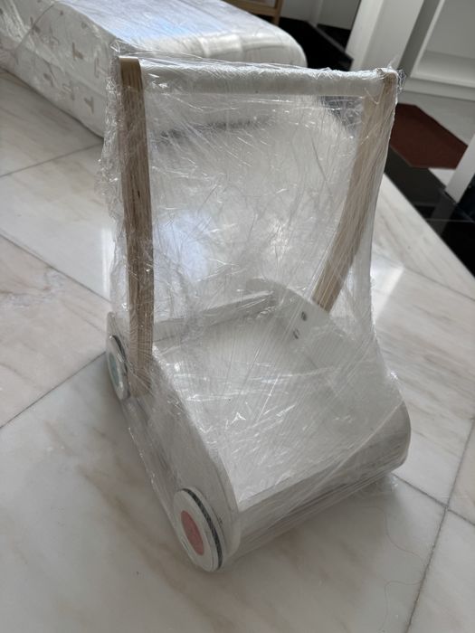 Andarilho verbaudet em madeira