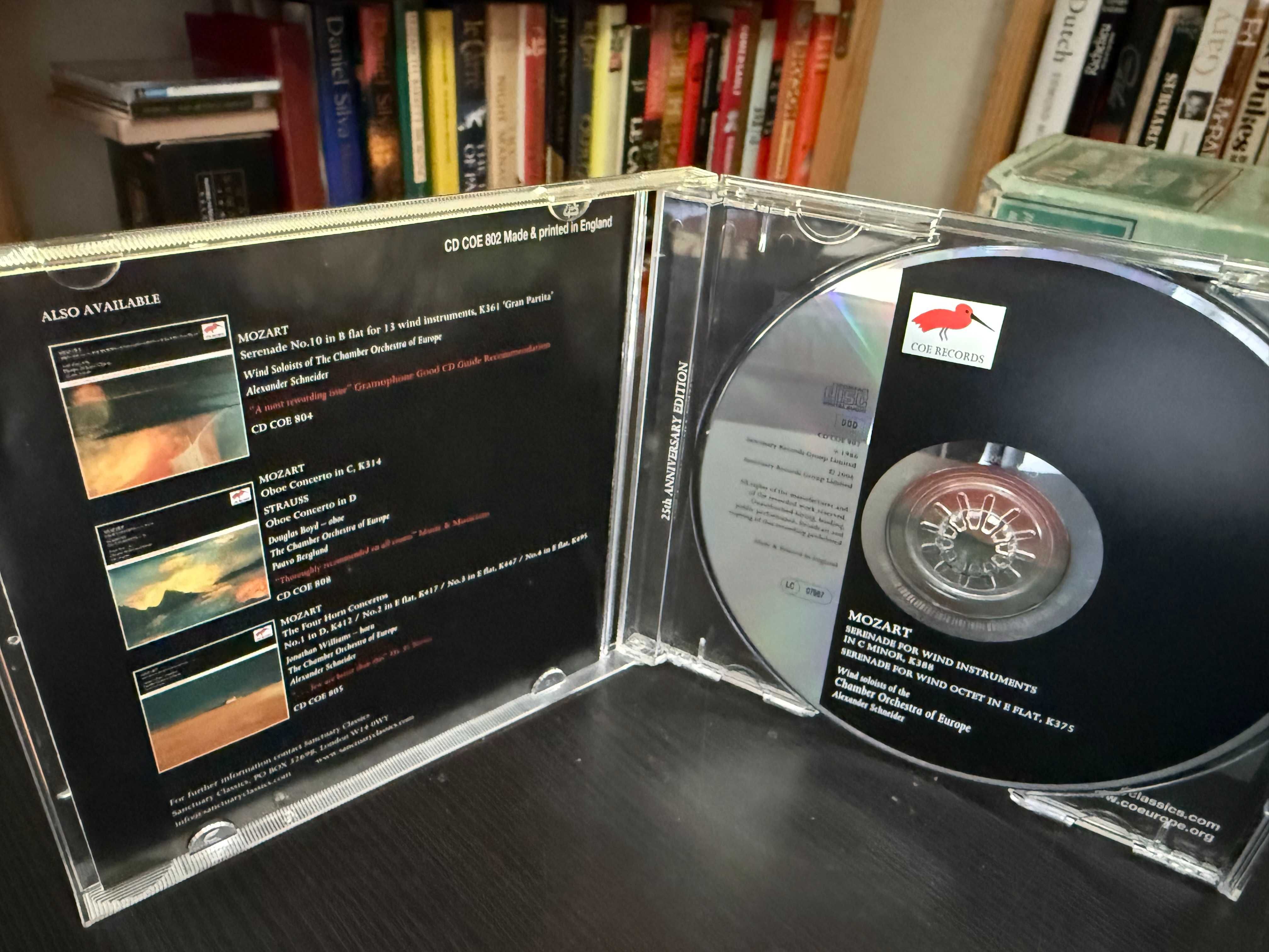 Mozart – Wind Serenades K 388, 375 – EU Chamber Orchestra, Schneider