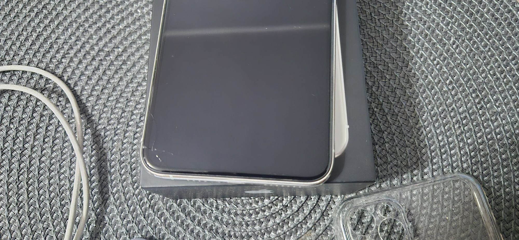 Iphone 11 Pro Max Biały/ White. Kupiony w iSpot