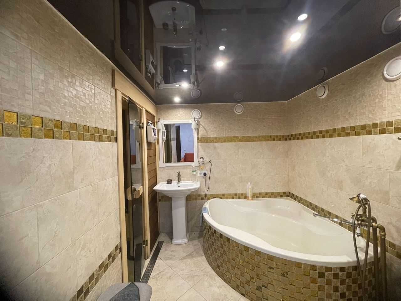 Без% 1 к, 54м, 1 п,продаж,вул. Костанайська  сталінка  м "Деміївська"