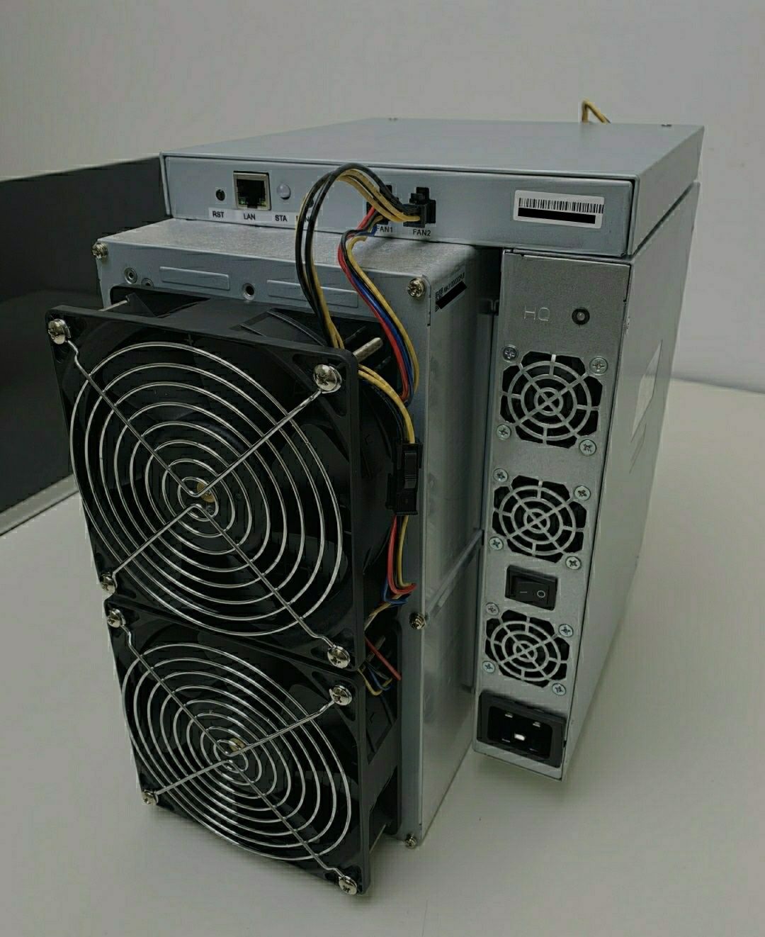 Новий Asic-майнер Canaan AvalonMiner 1166 Pro 78Th/s 3276 Вт с БП