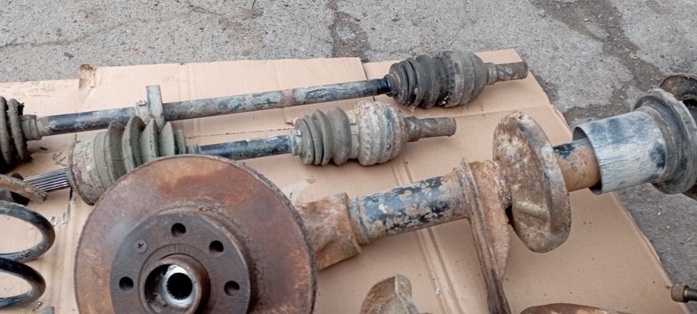 Полуосі і гранати