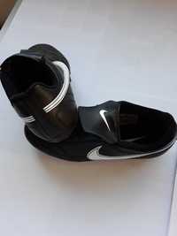 Chuteiras Nike Egoli FG - n.º 42