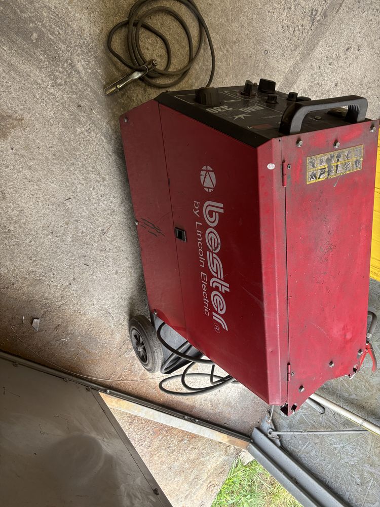 Spawarka bester 330 4x4