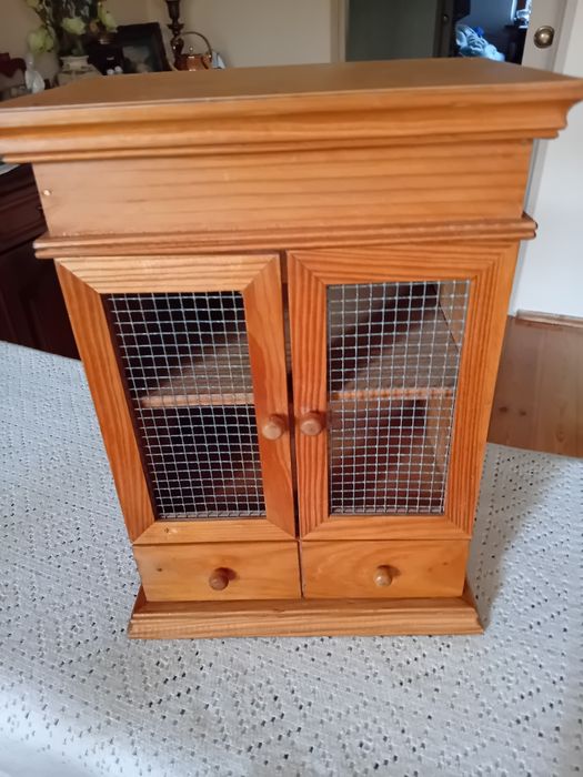 Miniaturowa szafa cena ost.