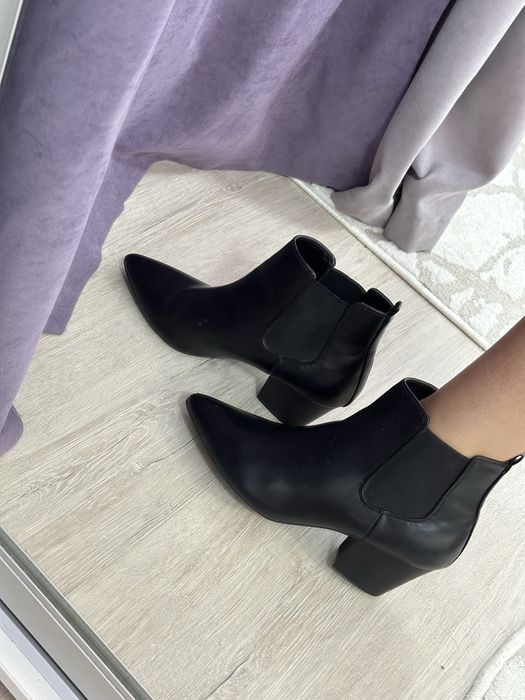 Козаки ботильйони челсі 40